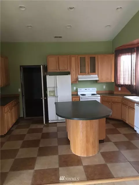 4103 219th St E, Spanaway, WA 98387 photo 9