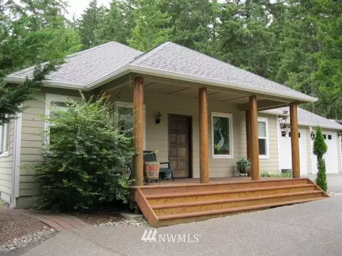 820 E Soderberg Rd, Allyn, WA 98524 photo 1