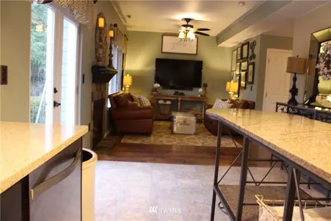 140 E Warbler Ct, Allyn, WA 98524 photo 9