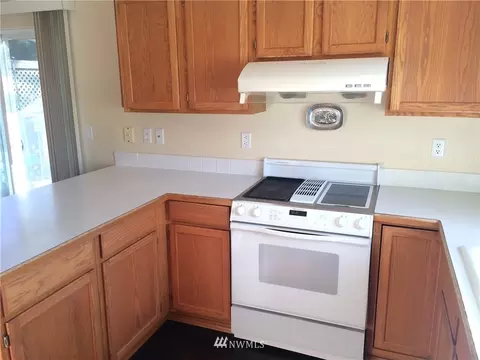 1810 Juneman St, Centralia, WA 98531 photo 8