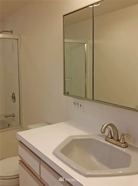 19007 126th Ave NE, Bothell, WA 98011 photo 9