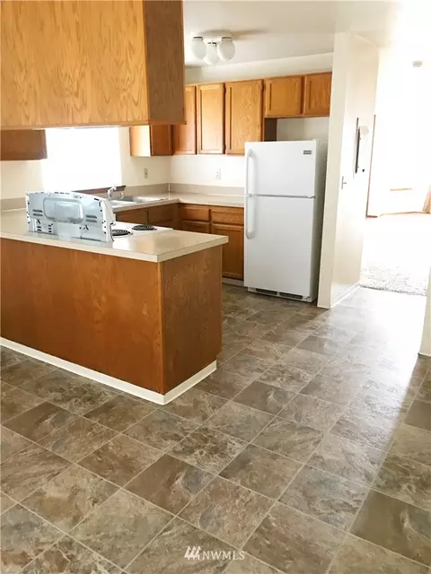 121 Kensington Ave SW, Orting, WA 98360 photo 3