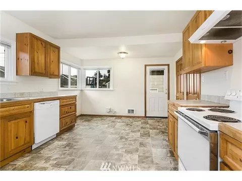 2710 21st St, Everett, WA 98201 photo 8