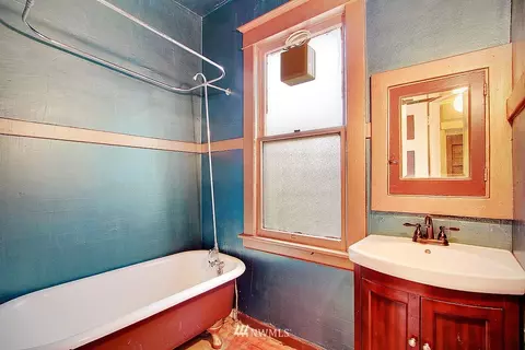 701 23rd Ave E, Seattle, WA 98112 photo 15