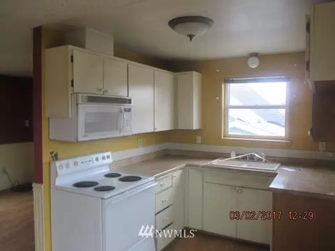 305 Bowlin Ave NE, Orting, WA 98360 photo 12