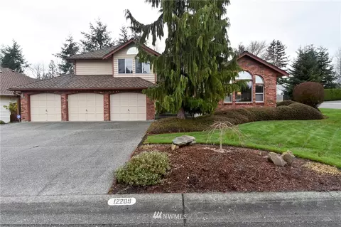12209 42nd Dr SE, Everett, WA 98208 photo 1