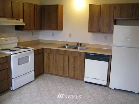 15914 52nd St E, Sumner, WA 98390 photo 2