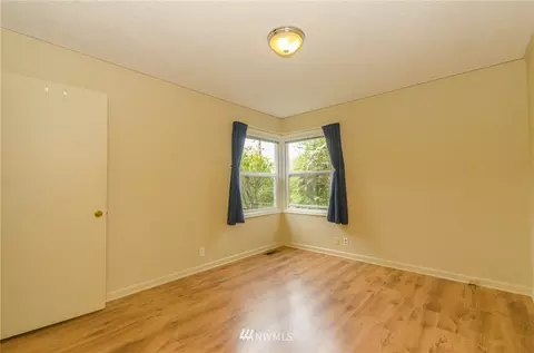 812 E Main St, Centralia, WA 98531 photo 9