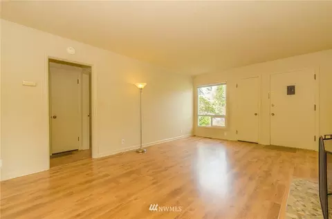 812 E Main St, Centralia, WA 98531 photo 6