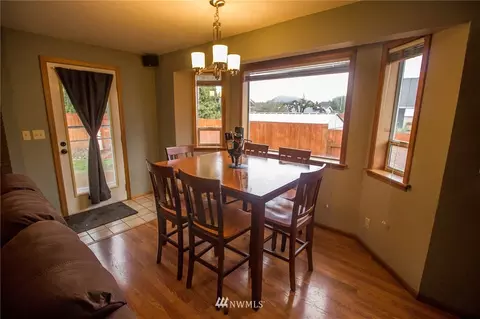 1815 Garfield St, Enumclaw, WA 98022 photo 10