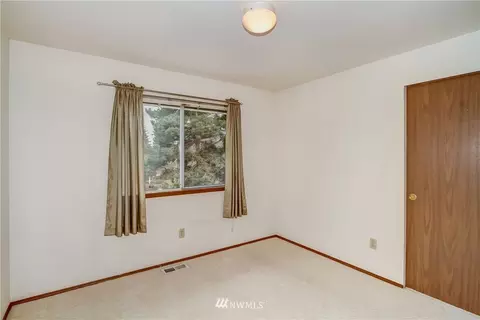528 212th St SW, Bothell, WA 98021 photo 18