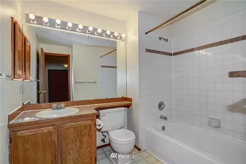 528 212th St SW, Bothell, WA 98021 photo 17
