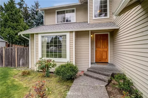 528 212th St SW, Bothell, WA 98021 photo 2