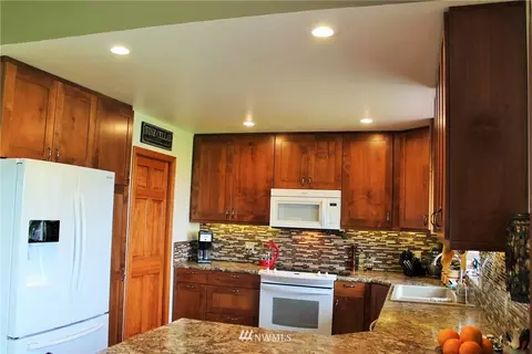 111 Livengood Ln, Sequim, WA 98382 photo 10