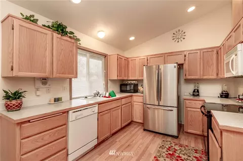 17519 17th Ave E, Spanaway, WA 98387 photo 10