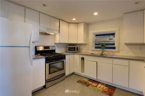438 24th Ave E, Seattle, WA 98112 photo 6