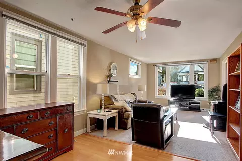2315 Rockefeller Ave, Everett, WA 98201 photo 5