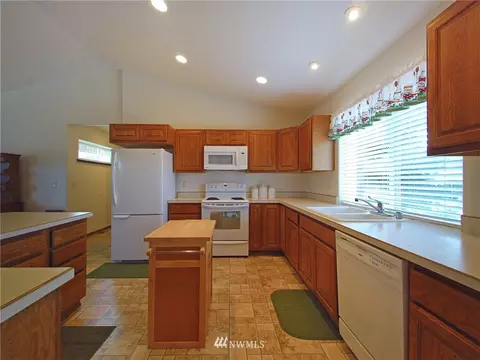 111 Choice Loop, Sequim, WA 98382 photo 8