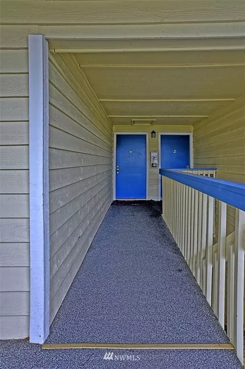 12906 8th Ave W #E303, Everett, WA 98204 photo 2