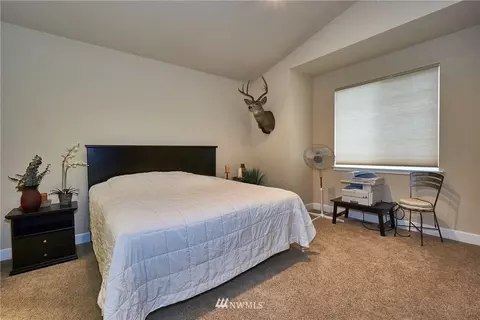 410 Bondgard Ave E, Enumclaw, WA 98022 photo 11