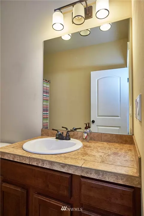 410 Bondgard Ave E, Enumclaw, WA 98022 photo 15