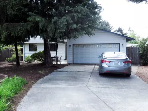 120 E Robert Pl, Sequim, WA 98382 photo 1