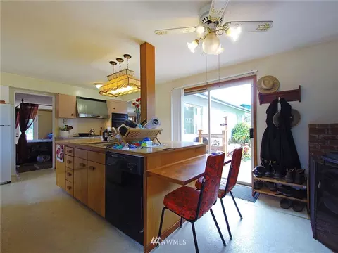 442 W Hammond St, Sequim, WA 98382 photo 10