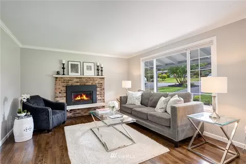 8804 NE 203rd Pl, Bothell, WA 98011 photo 4