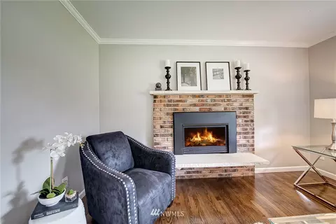 8804 NE 203rd Pl, Bothell, WA 98011 photo 5