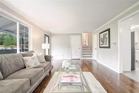 8804 NE 203rd Pl, Bothell, WA 98011 photo 3