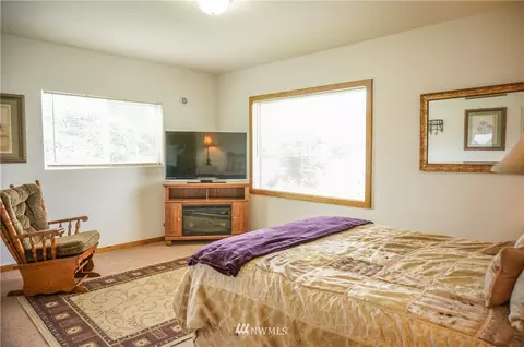 357 E Forest Napavine Rd, Chehalis, WA 98532 photo 8