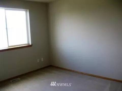 1102 Eagle Ave SW, Orting, WA 98360 photo 9