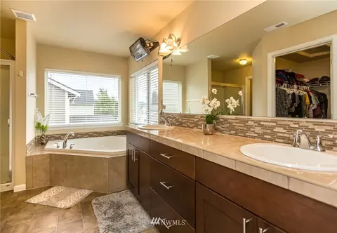 305 Balmer St SW, Orting, WA 98360 photo 13