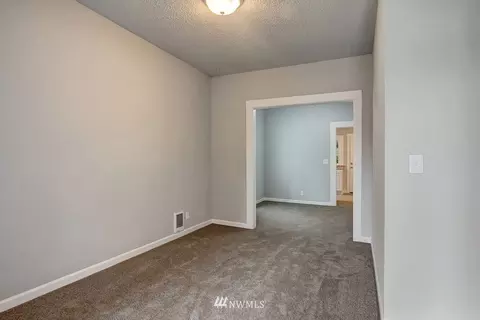 3406 Rockefeller Ave, Everett, WA 98201 photo 2