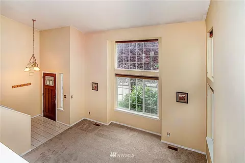 8916 W Mall Dr, Everett, WA 98208 photo 5