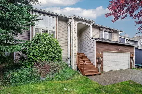 8916 W Mall Dr, Everett, WA 98208 photo 1