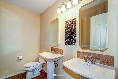 8916 W Mall Dr, Everett, WA 98208 photo 13