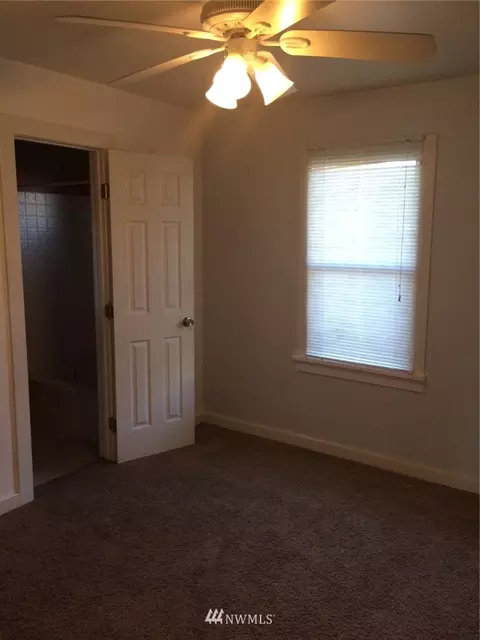 26405 SE 427th St, Enumclaw, WA 98022 photo 10