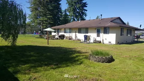 1841 Florence St, Enumclaw, WA 98022 photo 5