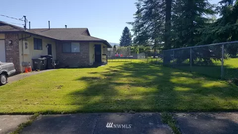 1841 Florence St, Enumclaw, WA 98022 photo 4