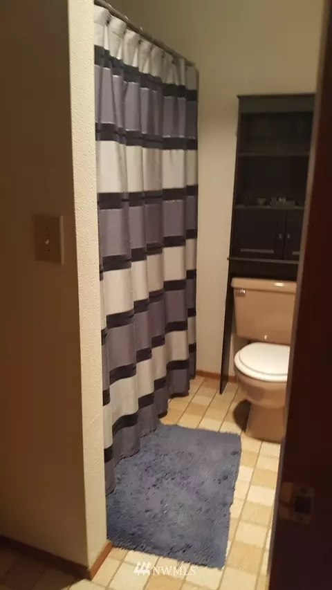 1841 Florence St, Enumclaw, WA 98022 photo 13