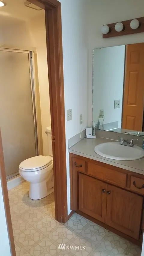 1841 Florence St, Enumclaw, WA 98022 photo 9