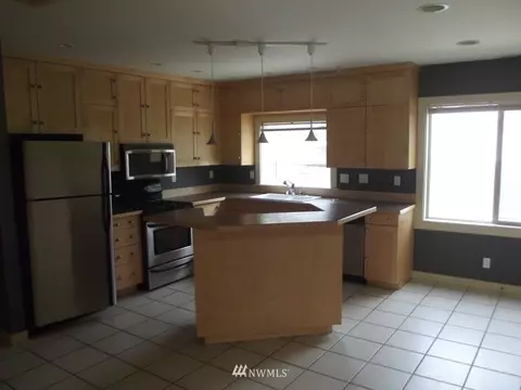 3725 Rockefeller Ave, Everett, WA 98201 photo 8