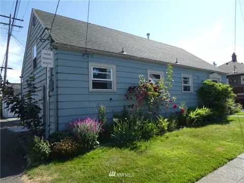 2010 25th St, Everett, WA 98201 photo 5