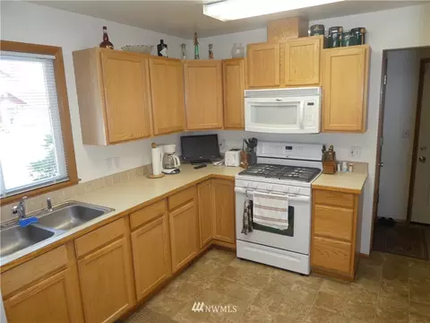 2010 25th St, Everett, WA 98201 photo 11