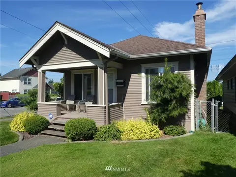 2010 25th St, Everett, WA 98201 photo 1