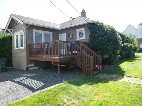 2010 25th St, Everett, WA 98201 photo 2