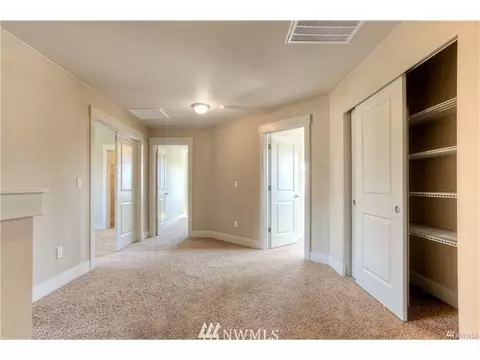 712 Koehler Ave SW, Orting, WA 98360 photo 8