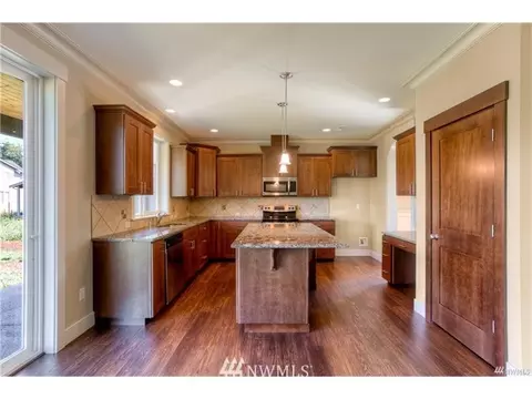 712 Koehler Ave SW, Orting, WA 98360 photo 6
