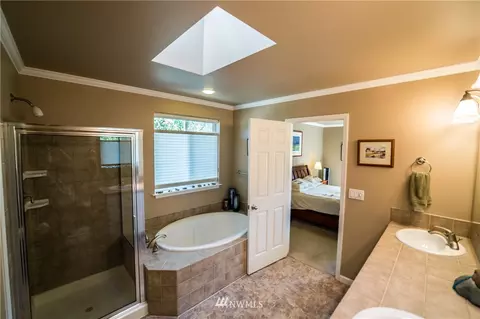 16111 40th Ave SE, Bothell, WA 98012 photo 13